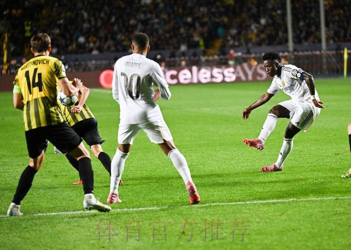 皇马3-1亚特兰大全场数据：控球率56%-44%